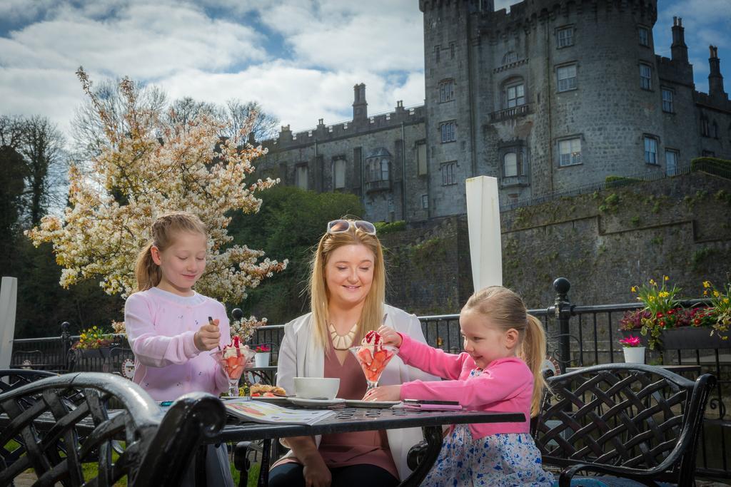 Kilkenny River Court Hotel Esterno foto