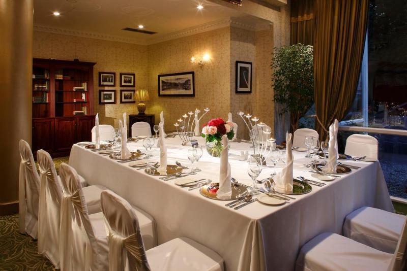 Kilkenny River Court Hotel Esterno foto